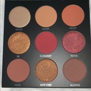 Kylie Cosmetics Makeup - KYLIE the burgundy palette Kylie Cosmetics Makeup - KYLIE the burgundy palette